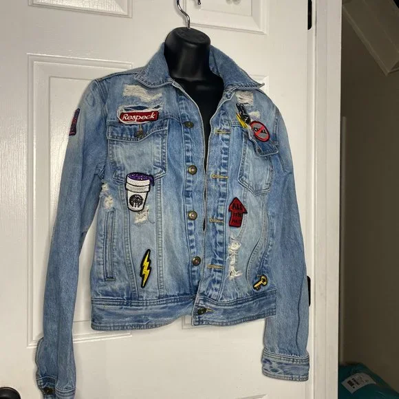 Born Fly Blue Jean Distressed Patch Jacket - Picture 7 of 7